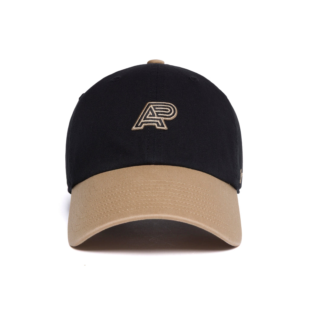AP x ’47 TT CLEAN UP HAT SCHWARZ/HELLBRAUN