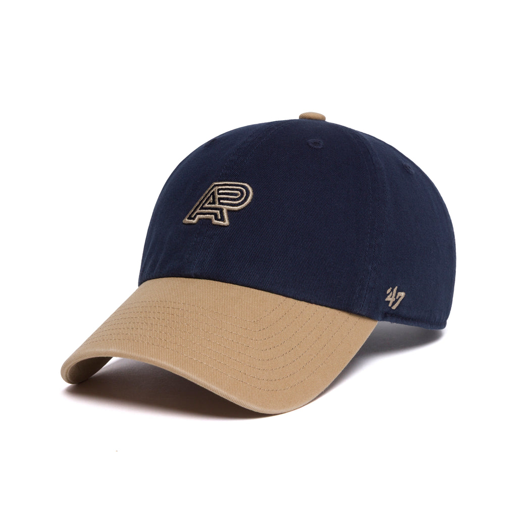 AP x ’47 TT CLEAN UP HAT MARINEBLAU/HELLBRAUN