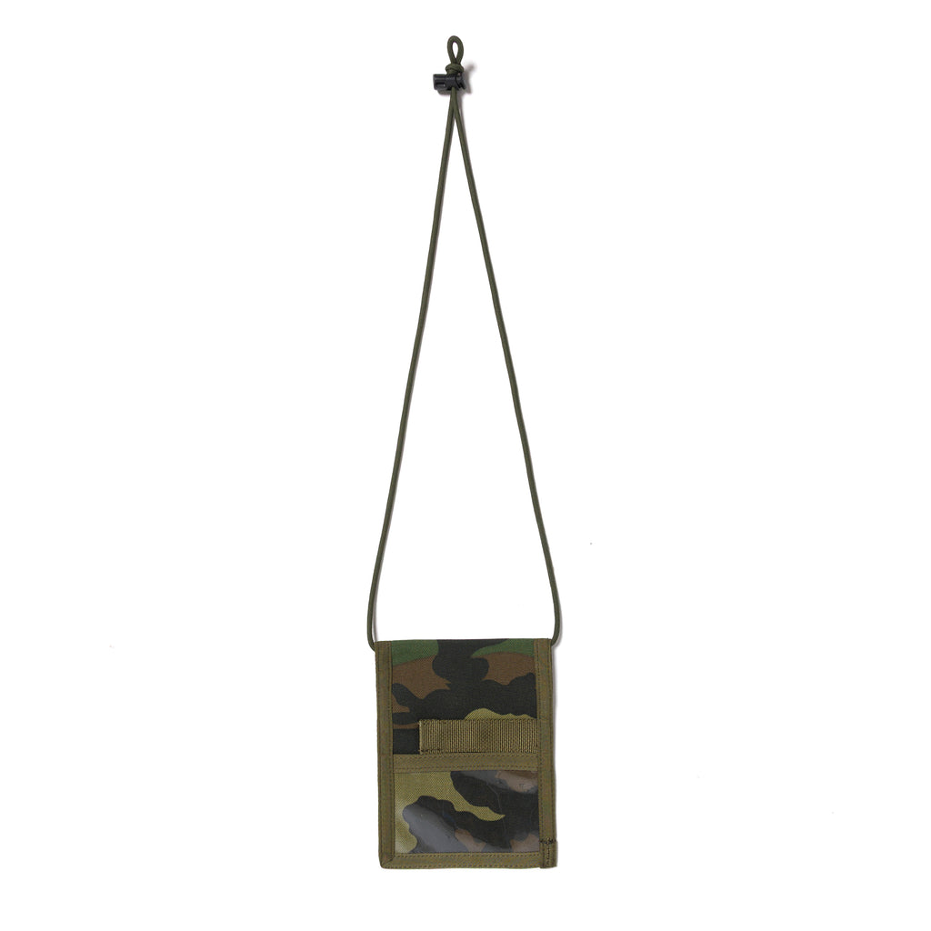 A&PWW Reisepasshülle Woodland Camo