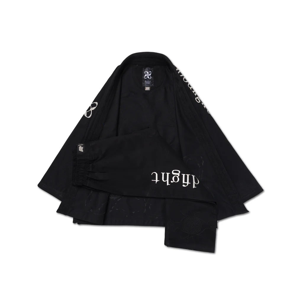 Albino & Preto x Goodfight Black BJJ Gi