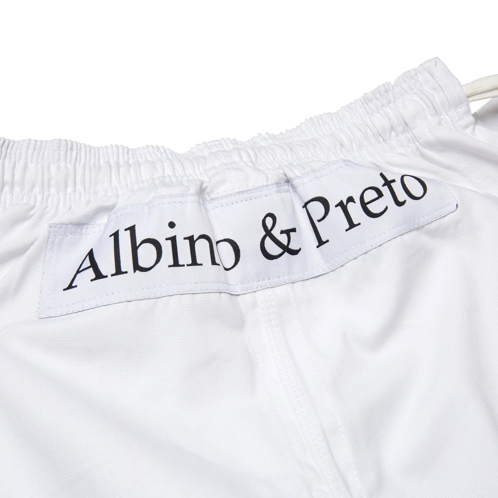 Albino & Preto TSWT White Jiu Jitsu Gi