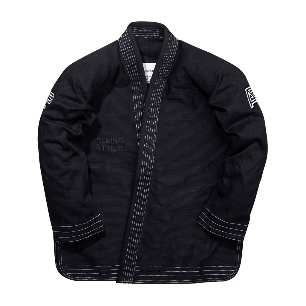 Albino and Preto Classic 18 Q2 Gi