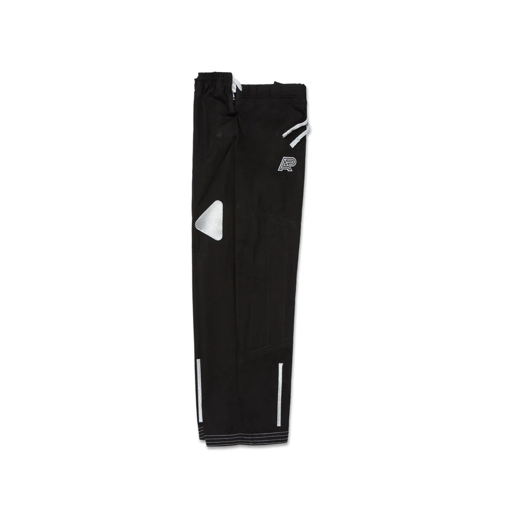 Albino and Preto Ground Control Black BJJ Gi