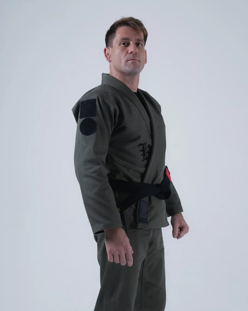 KINGZ BORN TO RULE JIU JITSU WEISSER - SCHWARZER - GRÜNER KIMONO / GI