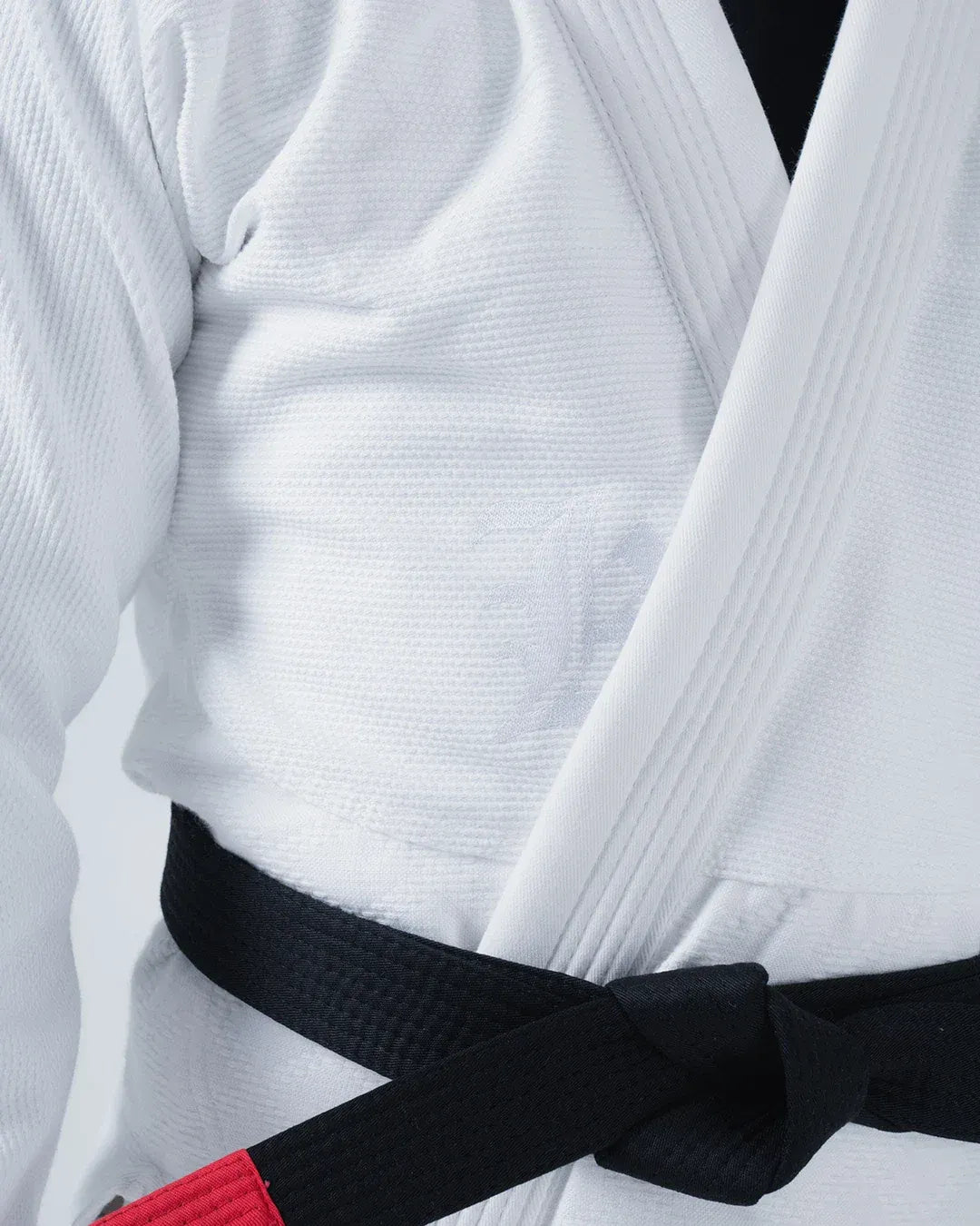KINGZ BORN TO RULE JIU JITSU WEISSER - SCHWARZER - GRÜNER KIMONO / GI