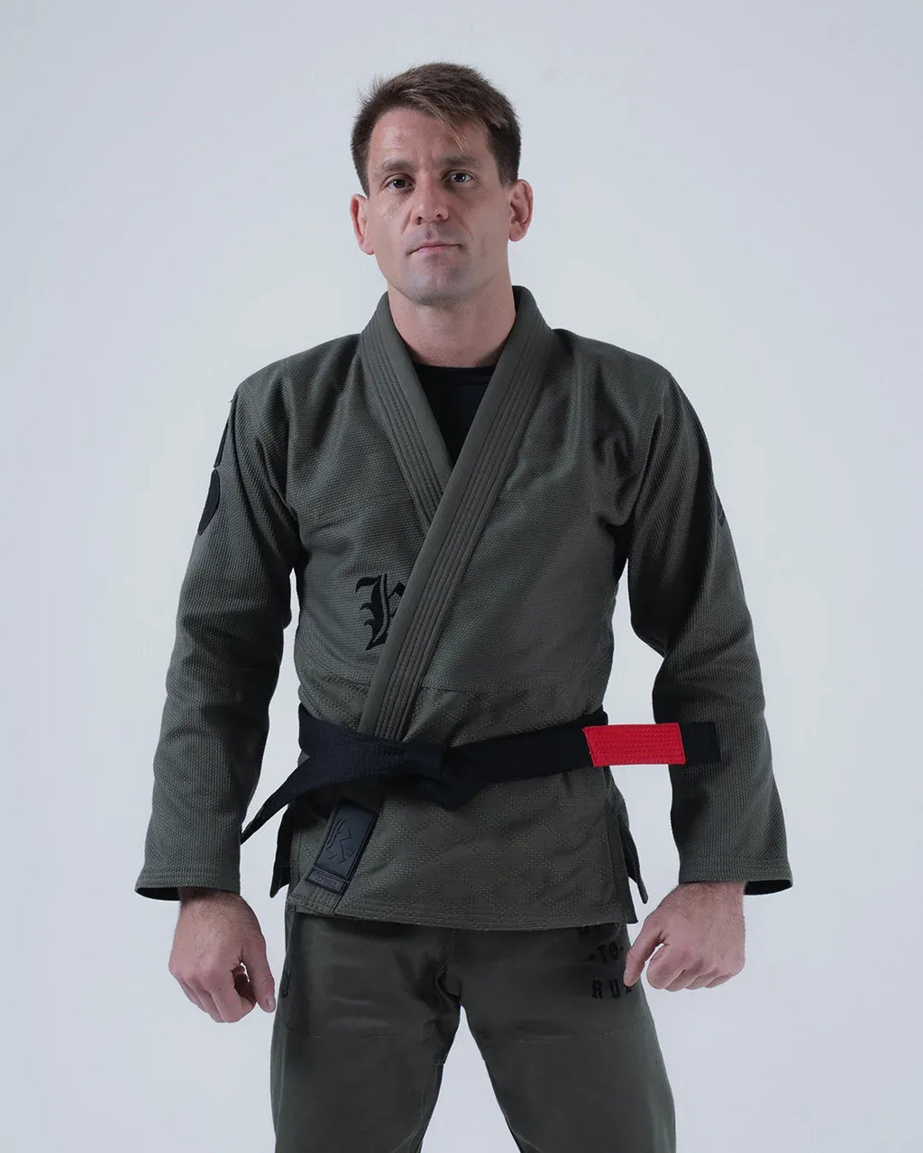 KINGZ BORN TO RULE JIU JITSU WEISSER - SCHWARZER - GRÜNER KIMONO / GI