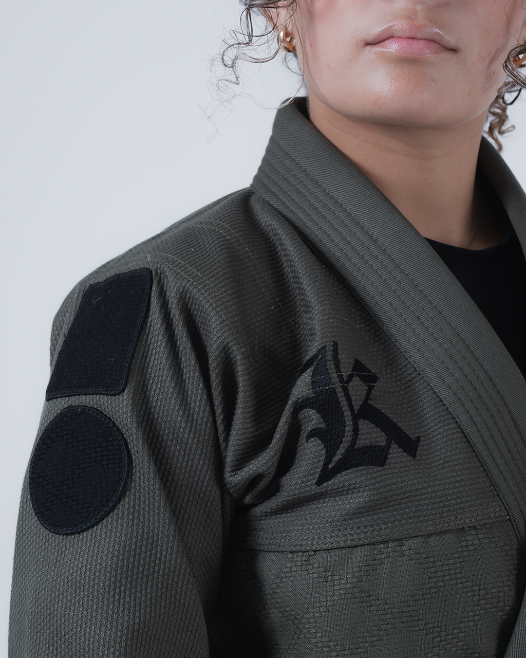 KINGZ BORN TO RULE FRAUEN JIU JITSU - SCHWARZ - GRÜN - WEISS KIMONO / GI