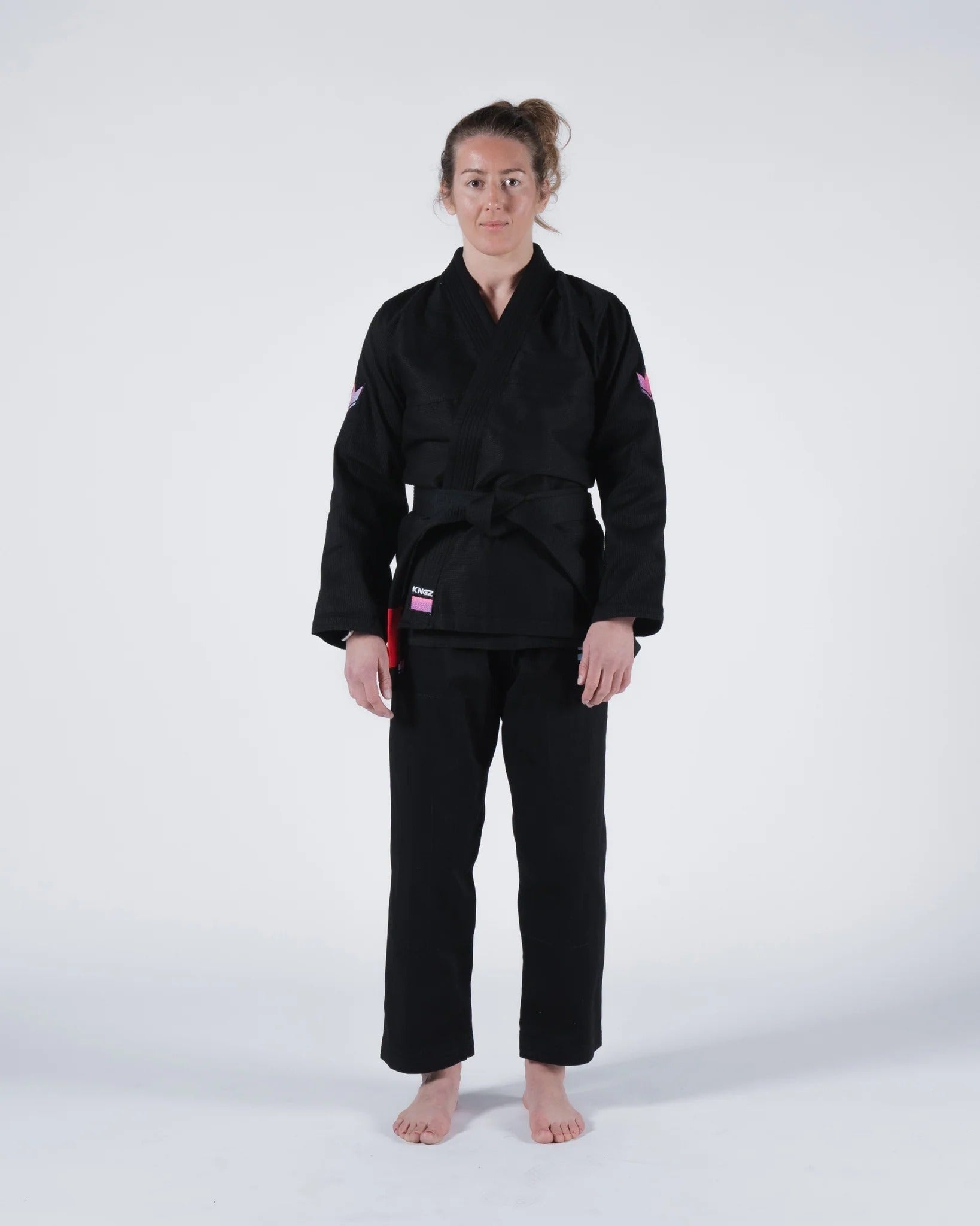KINGZ JIU JITSU FEMENINO EMPODERADO - NEGRO - KIMONO / GI BLANCO