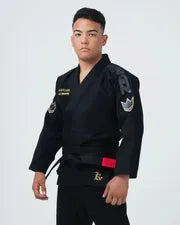 KINGZ COMP 450 V6 SCHWARZER KIMONO / GI