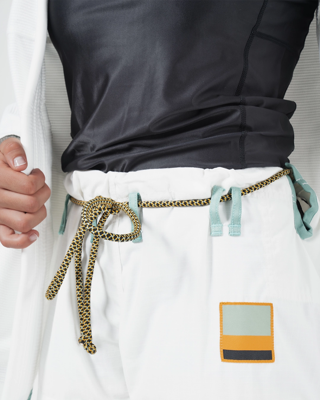 KINGZ NANO 3.0 TERRA LIMITED EDITION DAMEN JIU JITSU - SCHWARZ - WEISS KIMONO / GI