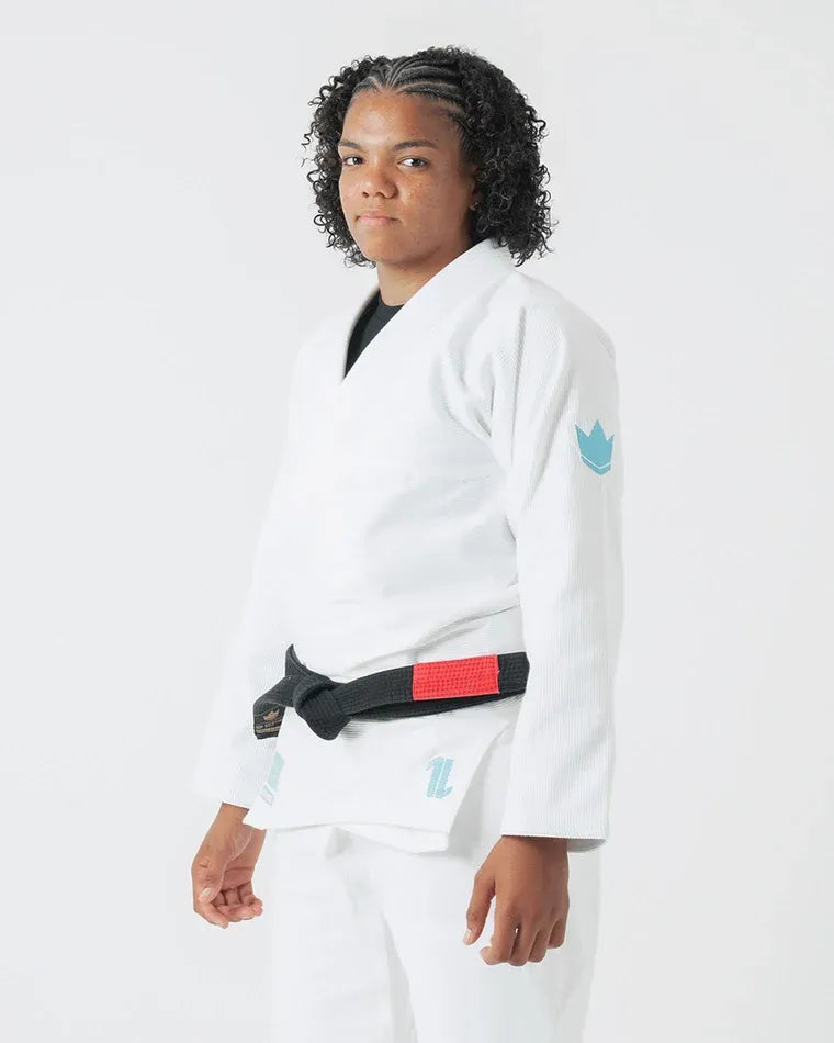 KINGZ THE ONE MUJERES JIU JITSU (VERSIÓN 2023) - BLANCO - AZUL CIELO - KIMONO / GI DE CINTURÓN BLANCO GRATIS