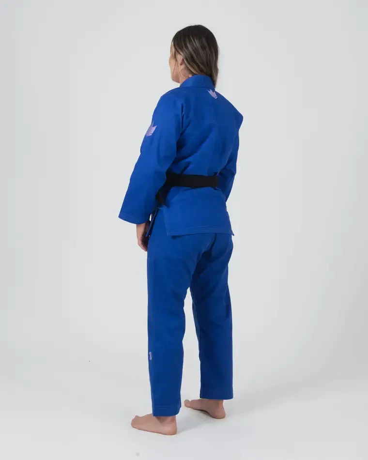 KINGZ THE ONE MUJERES JIU JITSU (VERSIÓN 2023) - BLANCO - AZUL CIELO - KIMONO / GI DE CINTURÓN BLANCO GRATIS