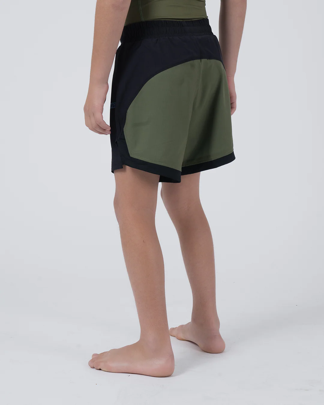 Pantalones cortos KINGZ TROOPER para jóvenes